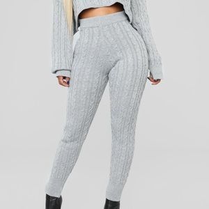 FASHION NOVA meet me halfway leggings